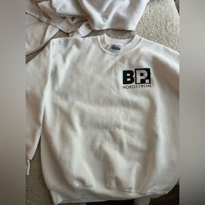 Vintage 1990s Nordstrom sweatshirt 🛍️